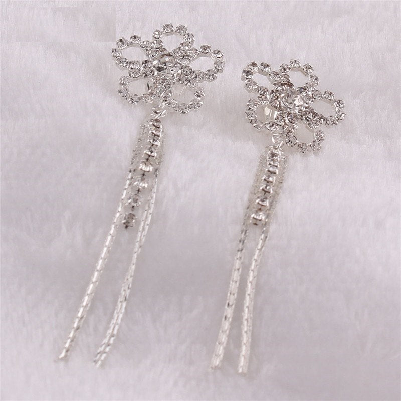 Poppy Clip On Earrings - STREET SMART LEGACY CLOTHING