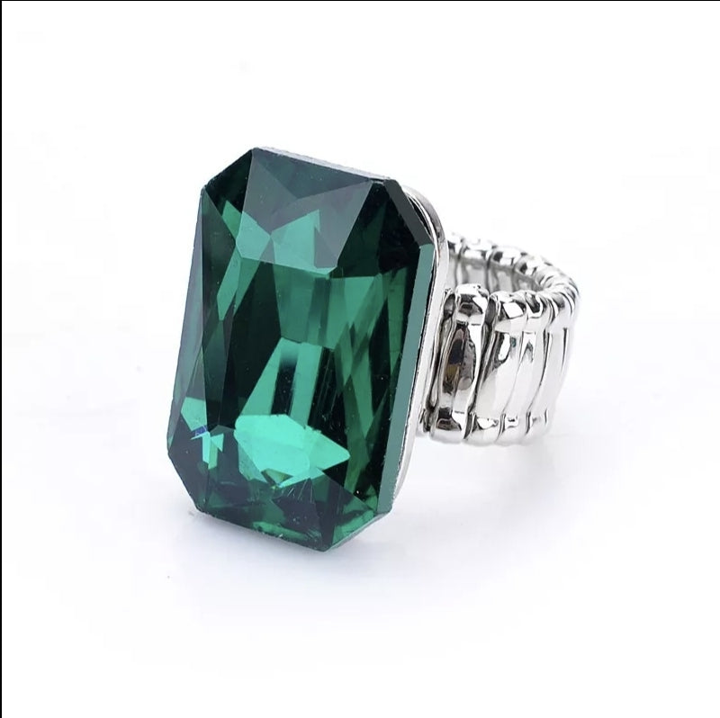 Green Stretch Resin Stone Ring